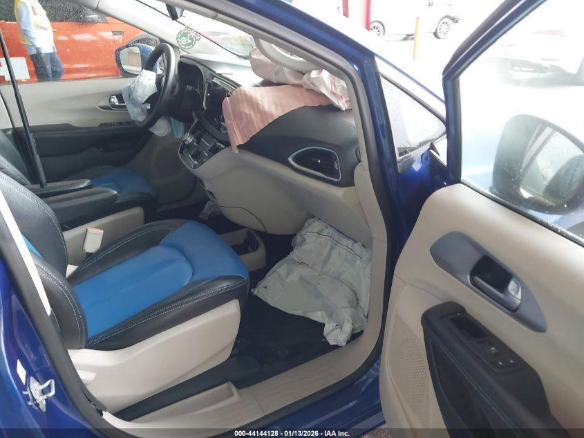 2018 Chrysler Pacifica Hybrid Touring Plus