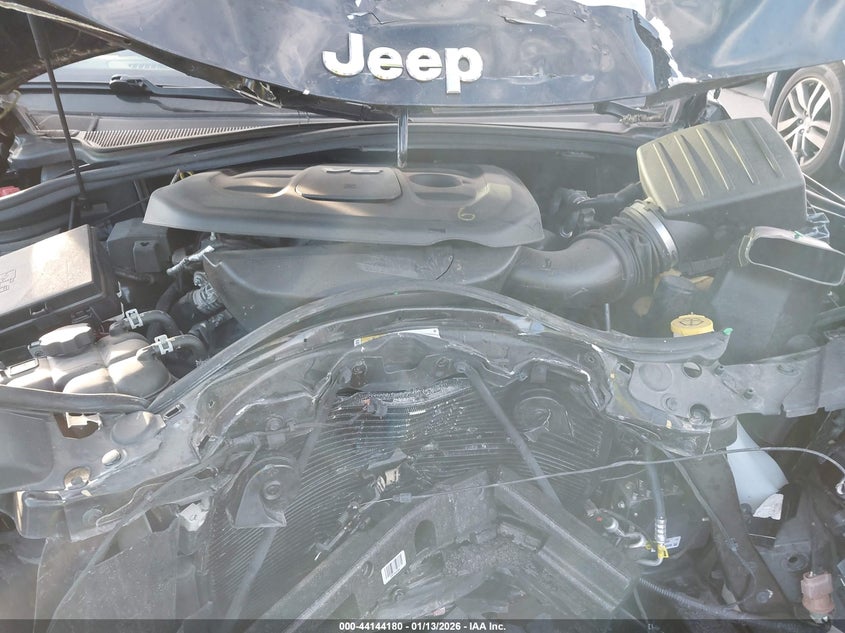 VIN 1C4RJFBG5JC406907 2018 JEEP GRAND CHEROKEE LIMITED 4X4