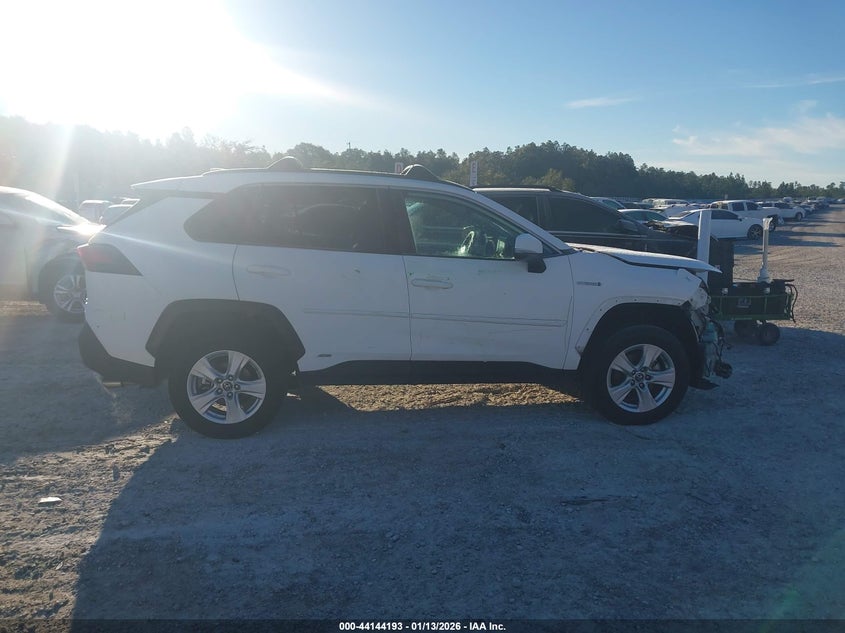 VIN 2T3RWRFVXKW017206 2019 TOYOTA RAV4 HYBRID XLE