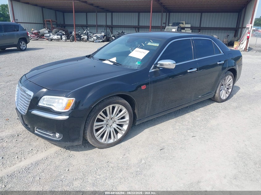 Vin: 2c3ccaet2ch256383, lot: 44640226, chrysler 300c 20122