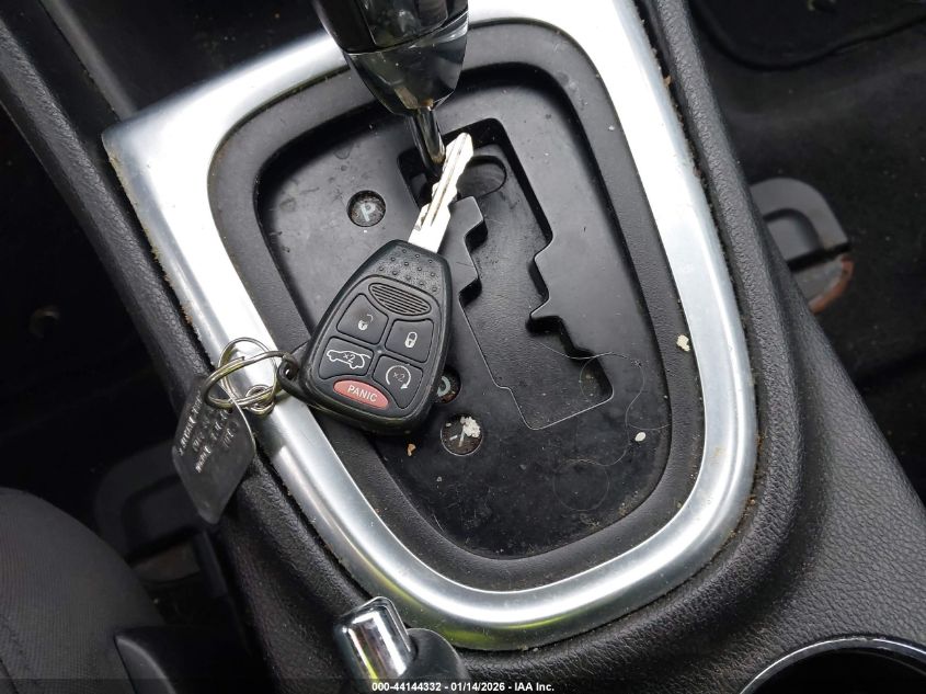 2014 Chrysler 200 Touring VIN: 1C3CCBBB6EN108135 Lot: 44144332