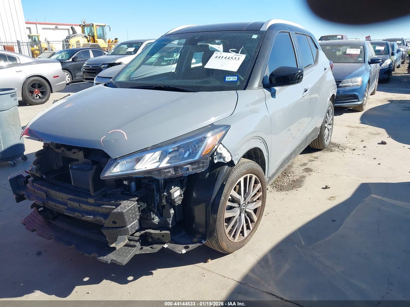 2023 Nissan Kicks Sv Xtronic Cvt