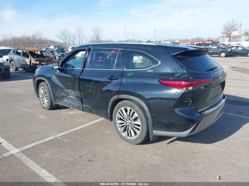 2021 Toyota Highlander Platinum