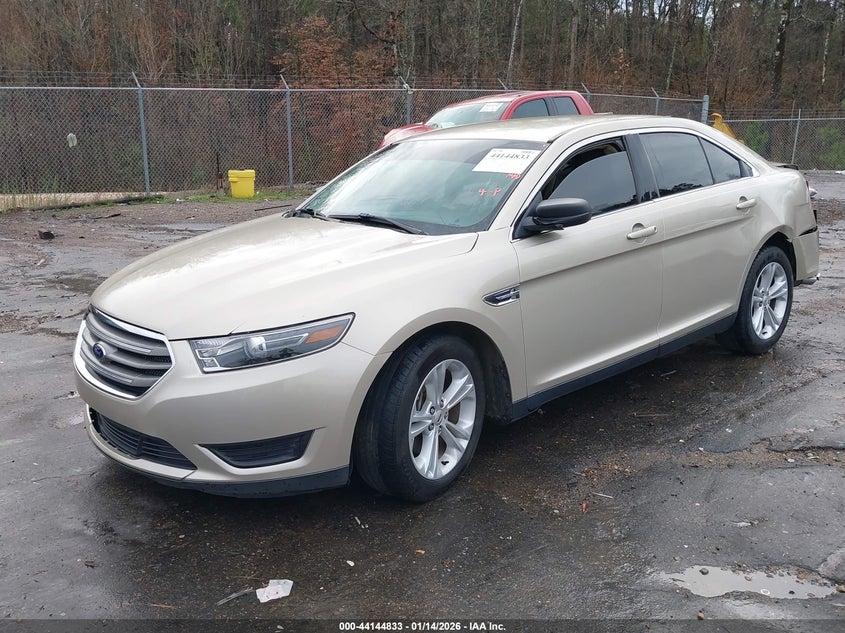Vin: 1fahp2d87jg138482, lot: 44640765, ford taurus se 20182