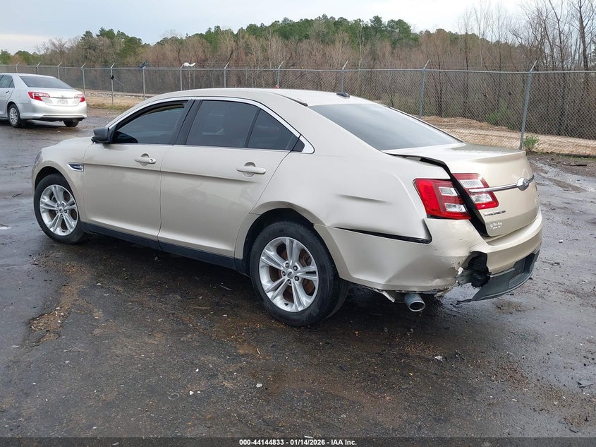 Vin: 1fahp2d87jg138482, lot: 44640765, ford taurus se 20183