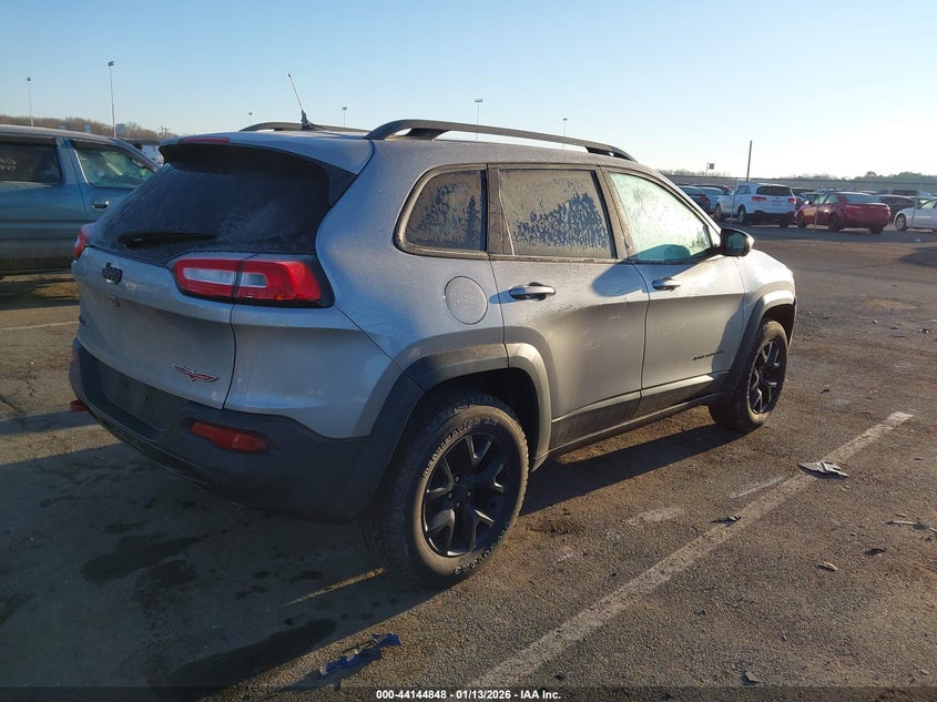 VIN 1C4PJMBSXHW571674 2017 JEEP CHEROKEE TRAILHAWK 4X4/TRAILHAWK L PLUS 4X4