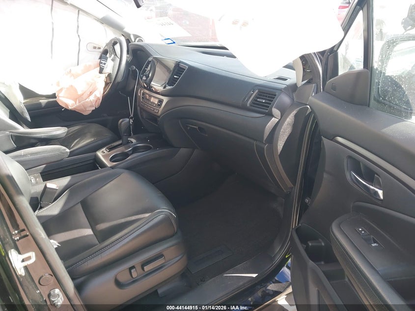 VIN 5FNYF5H57KB023133 2019 HONDA PILOT EX-L