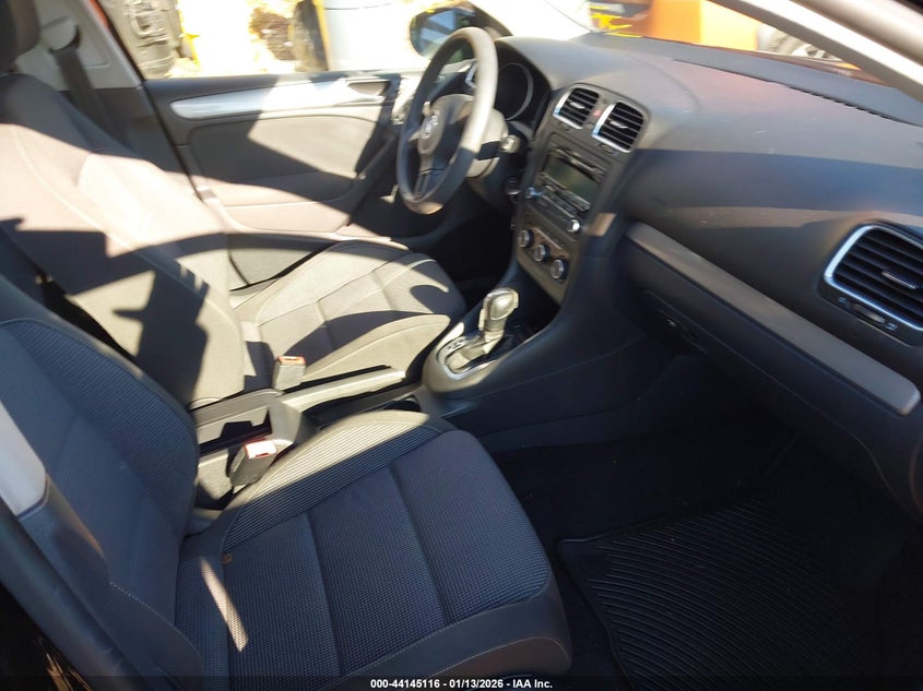 2012 Volkswagen Golf 2.5L 4-Door