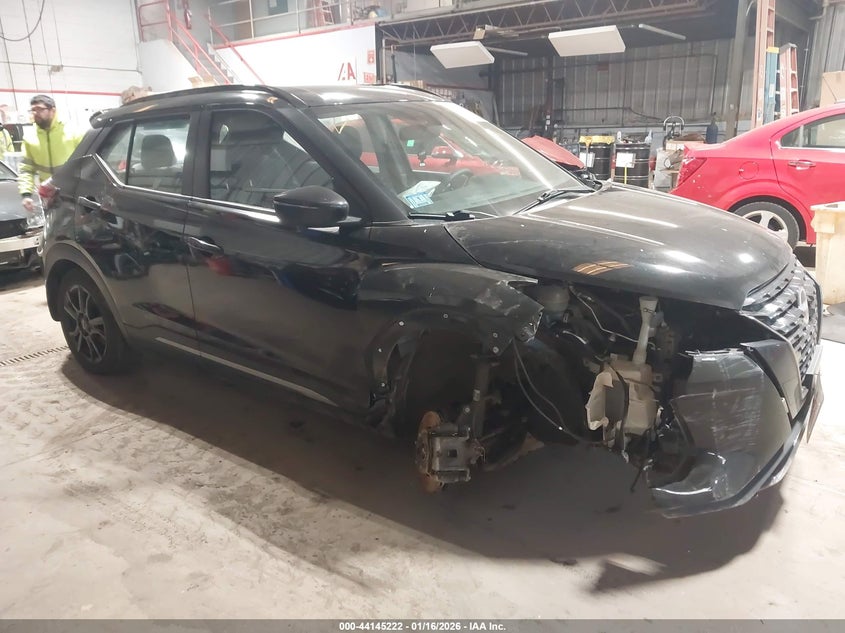 2023 Nissan Kicks Sr Xtronic Cvt