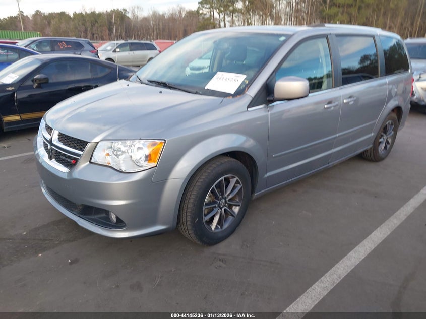 Vin: 2c4rdgcg4hr740187, lot: 44641170, dodge grand caravan sxt 20172