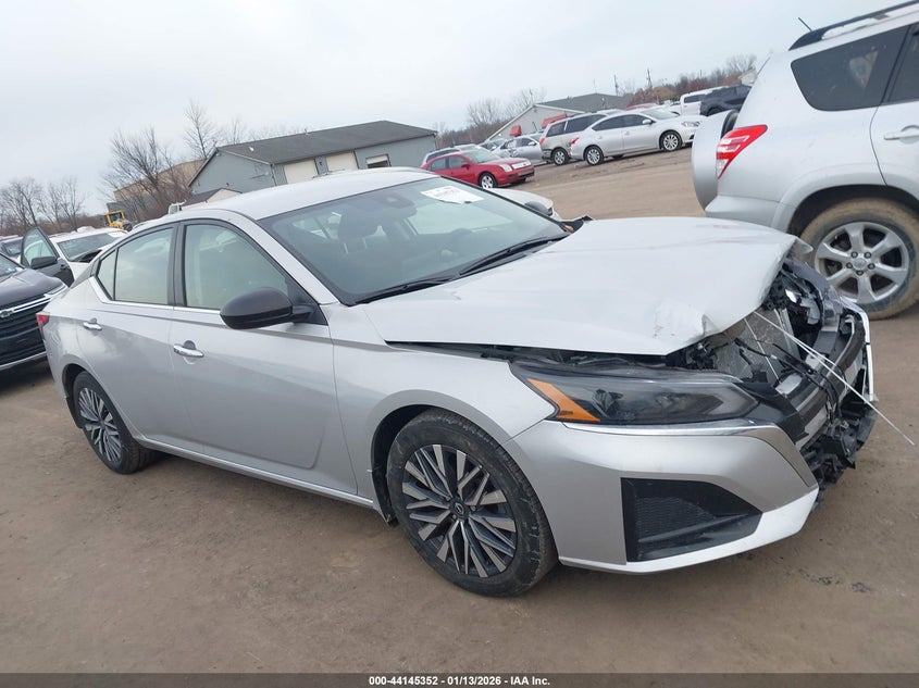 2024 Nissan Altima Sv Fwd