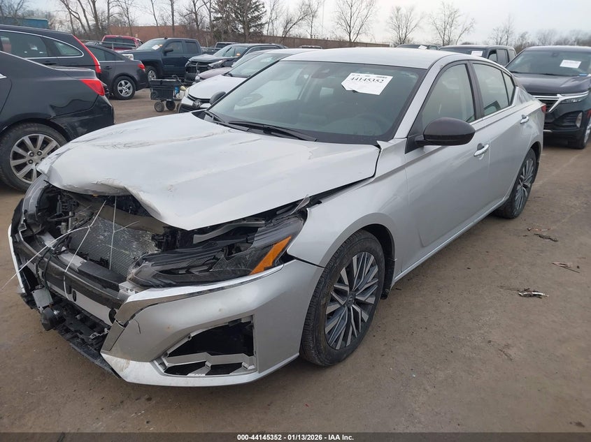 2024 Nissan Altima Sv Fwd