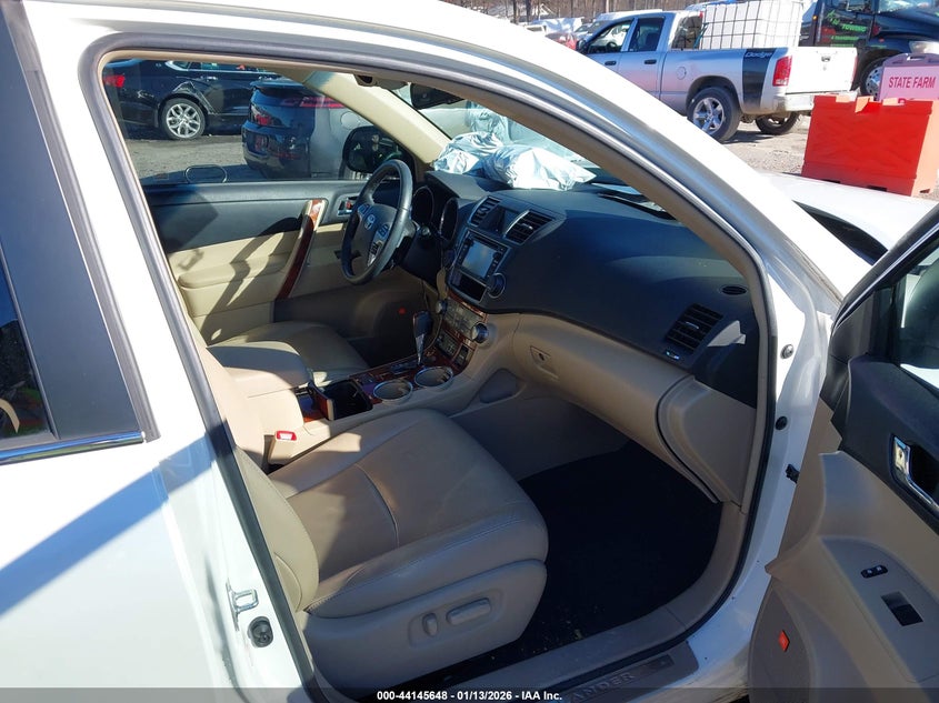 2013 Toyota Highlander Limited V6