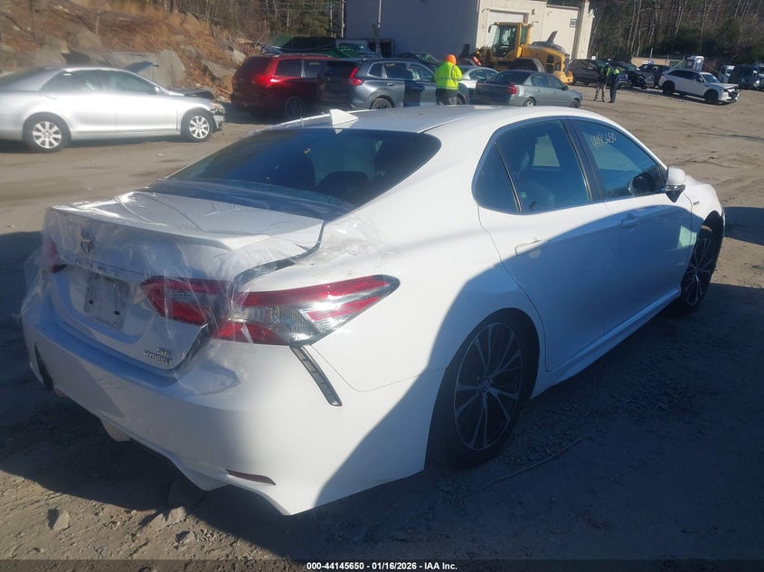 2018 Toyota Camry Hybrid Se