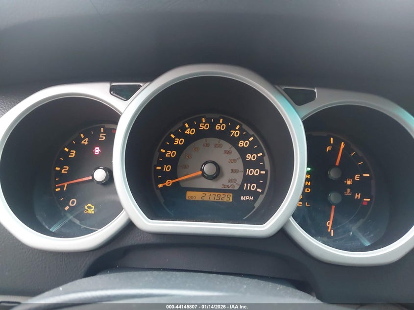 2005 TOYOTA 4RUNNER auction photo 7