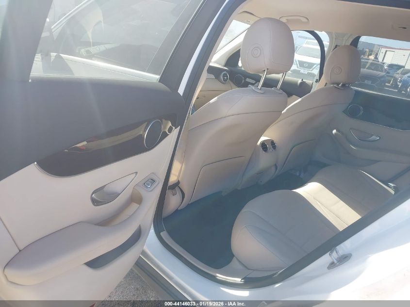 2022 Mercedes-Benz Glc 300 Suv VIN: W1N0G8DB2NV333857 Lot: 44146033