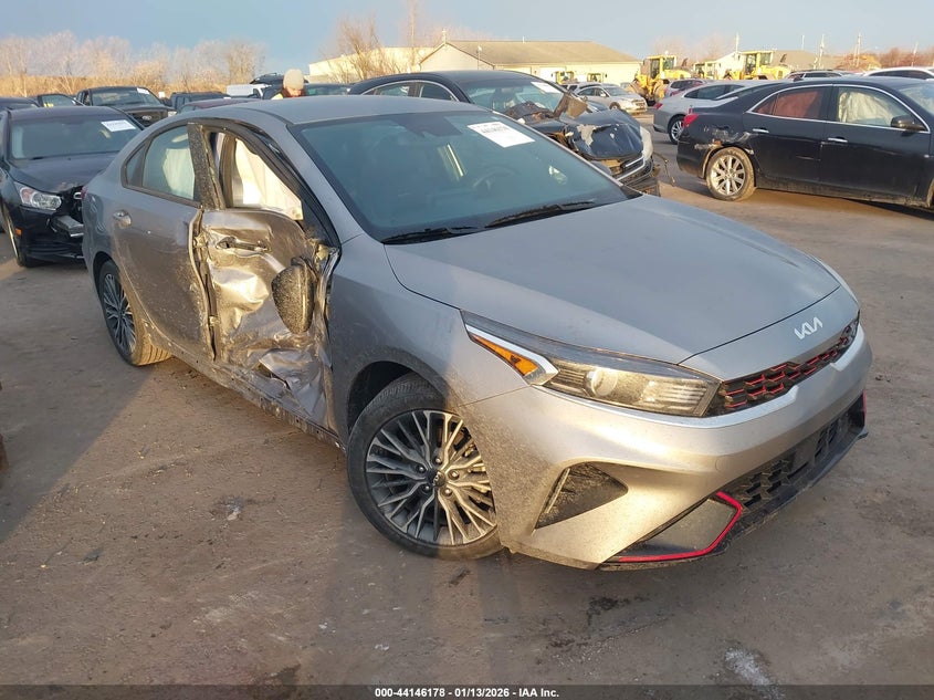 2024 KIA FORTE  (VIN: 3KPF54AD2RE819889)