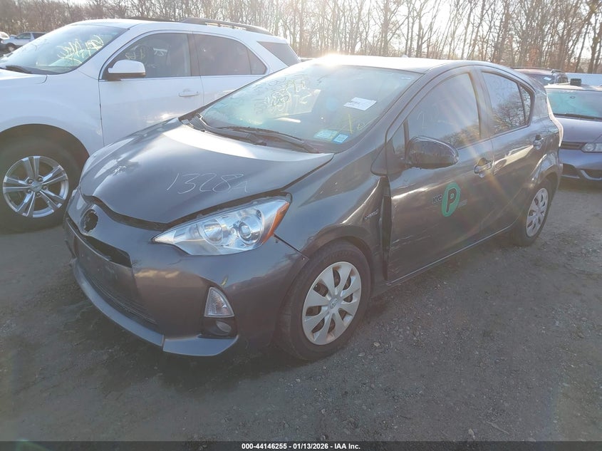2012 TOYOTA PRIUS C auction photo 2