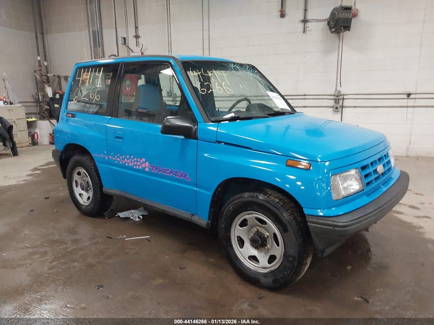 2CNBJ18U6N6921488 GEO TRACKER Photo 1