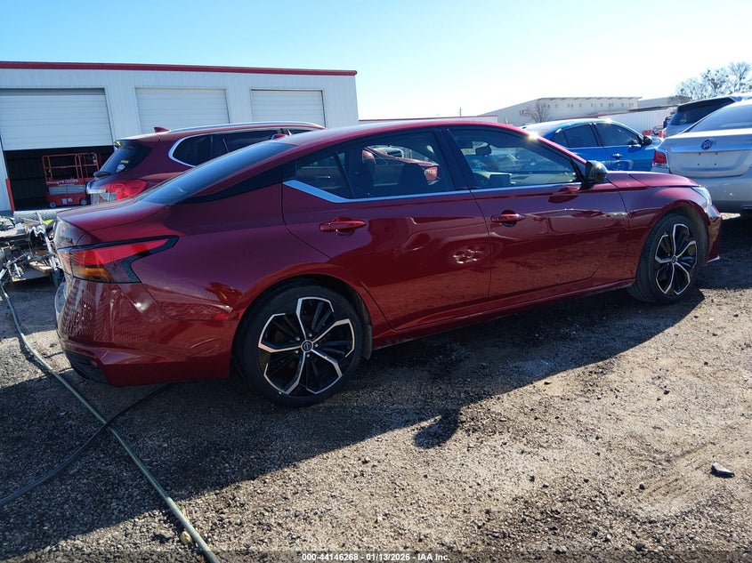 2024 Nissan Altima Sr Fwd