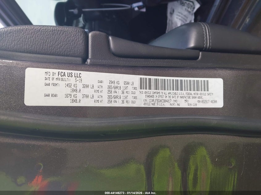 VIN 1C4RJFBGXKC804017 2019 JEEP GRAND CHEROKEE LIMITED 4X4