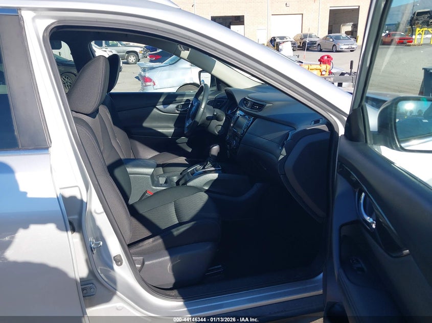 2018 Nissan Rogue Sv