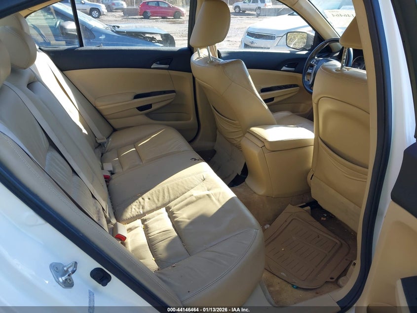 2011 Honda Accord 2.4 Se VIN: 1HGCP2F61BA102812 Lot: 44146464