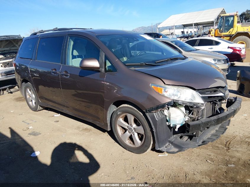 2018 Toyota Sienna Le 8 Passenger