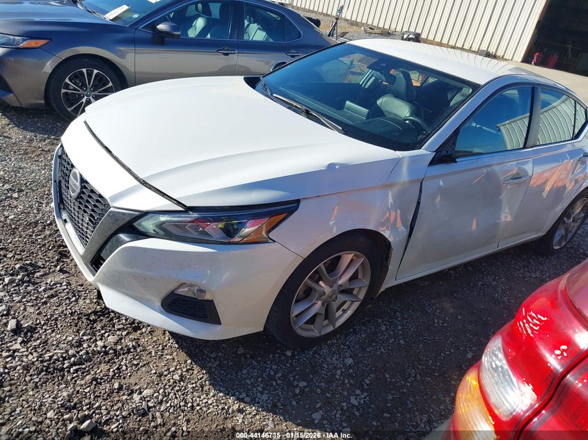 2022 Nissan Altima Sr Fwd