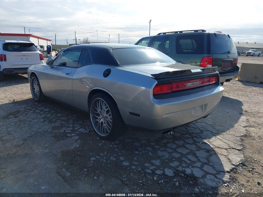 Vin: 2b3cj5dt2ah282779, lot: 44642738, dodge challenger r/t 20103