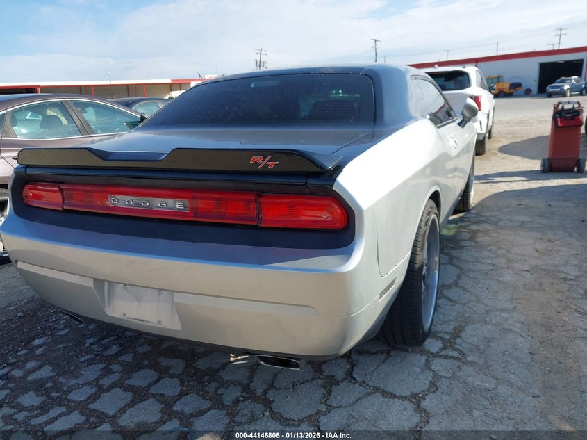 Vin: 2b3cj5dt2ah282779, lot: 44642738, dodge challenger r/t 20104