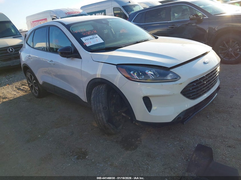 2022 Ford Escape Se