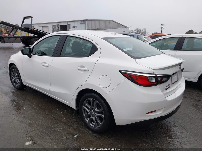 2020 Toyota Yaris Le