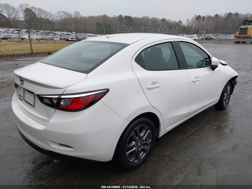 2020 Toyota Yaris Le