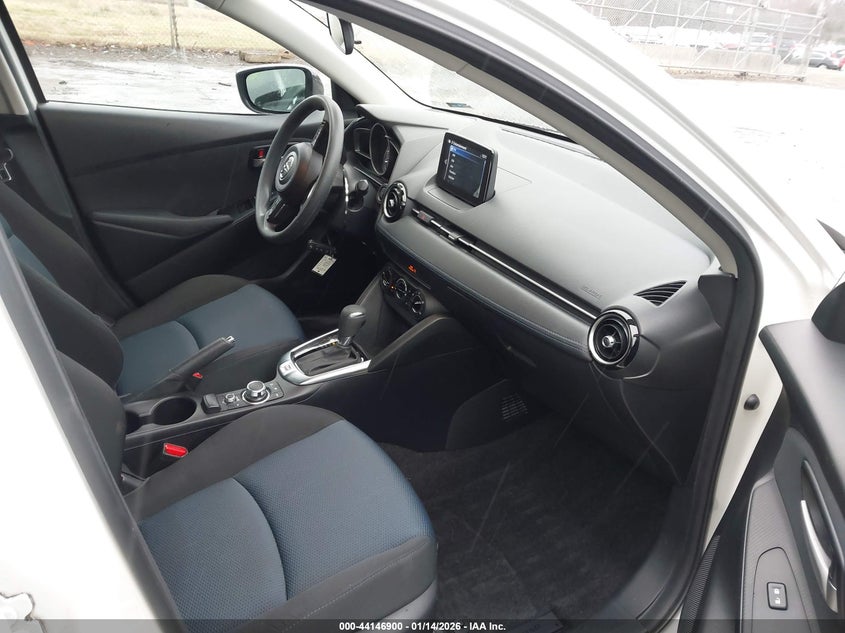 2020 Toyota Yaris Le