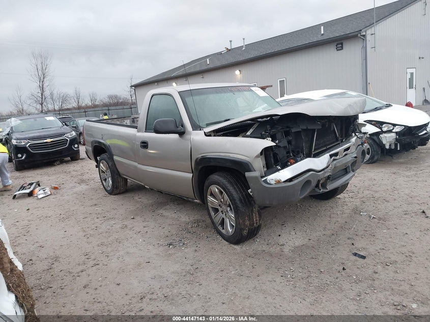 2003 GMC Sierra 1500 Work Truck