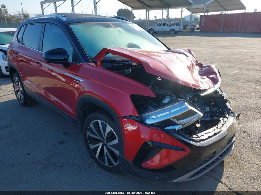 2024 VOLKSWAGEN TAOS