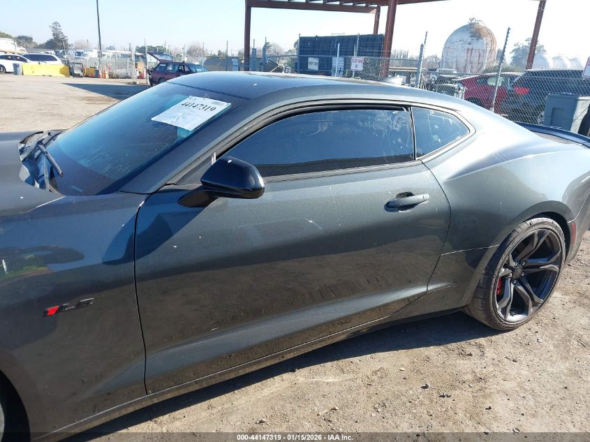 2018 Chevrolet Camaro 2Ss VIN: 1G1FG1R76J0139197 Lot: 44147319