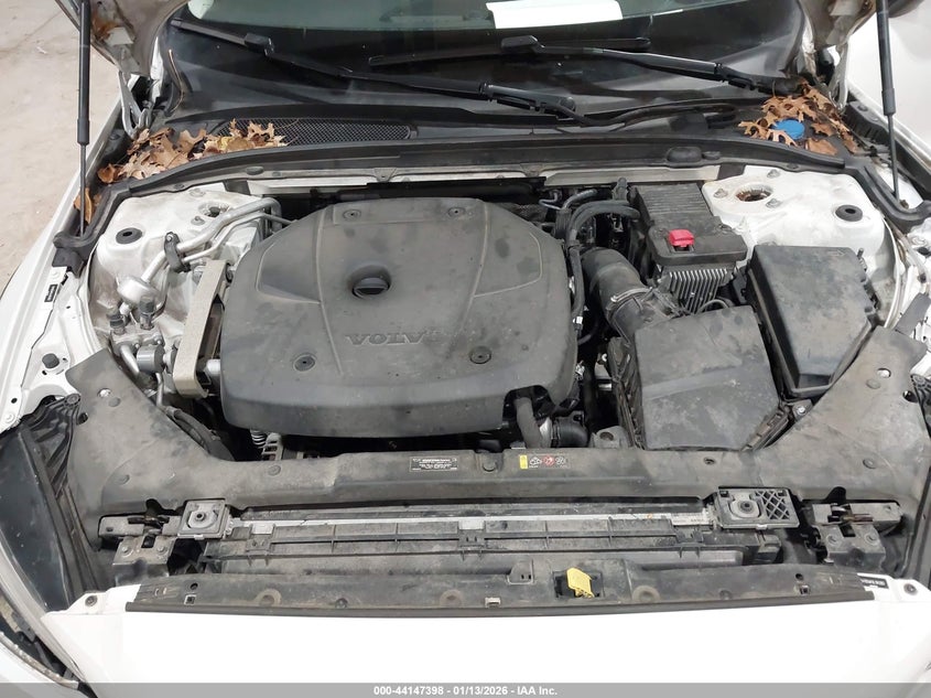 2020 Volvo V60 Cross Country T5 VIN: YV4102WK9L1043983 Lot: 44147398
