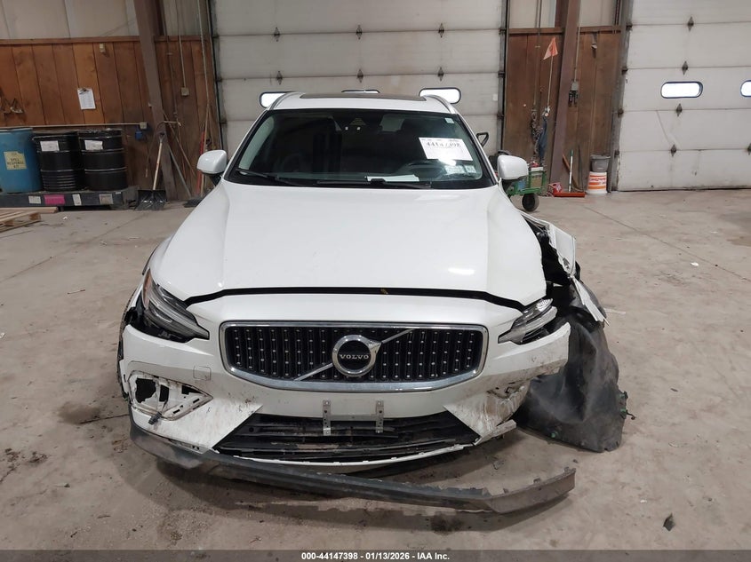 2020 Volvo V60 Cross Country T5 VIN: YV4102WK9L1043983 Lot: 44147398