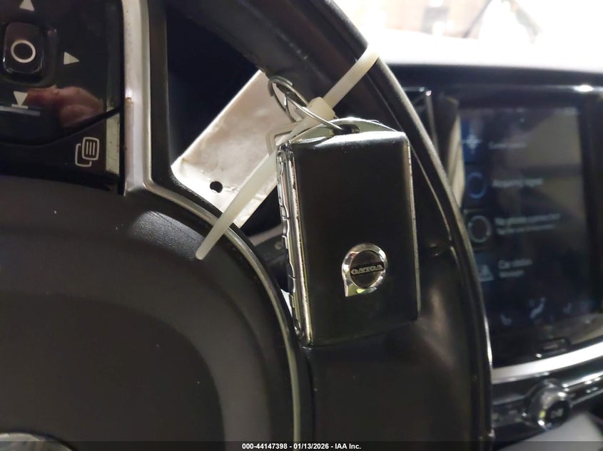 2020 Volvo V60 Cross Country T5 VIN: YV4102WK9L1043983 Lot: 44147398