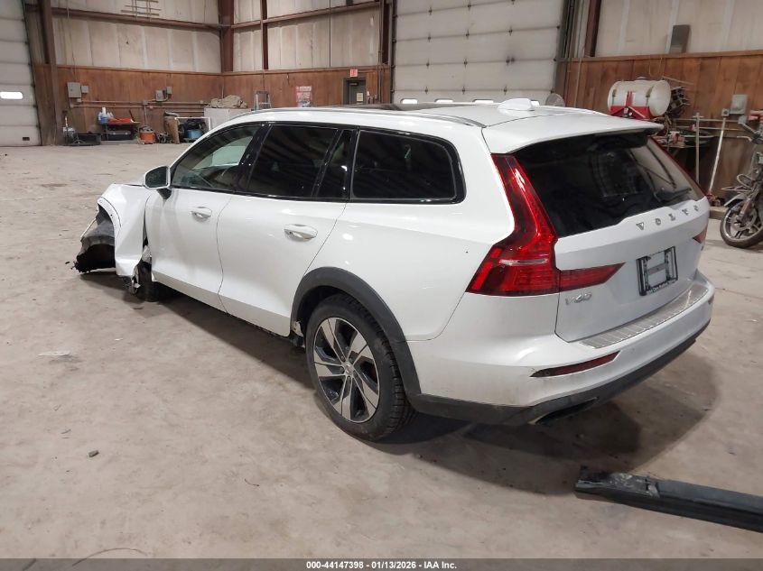 2020 Volvo V60 Cross Country T5
