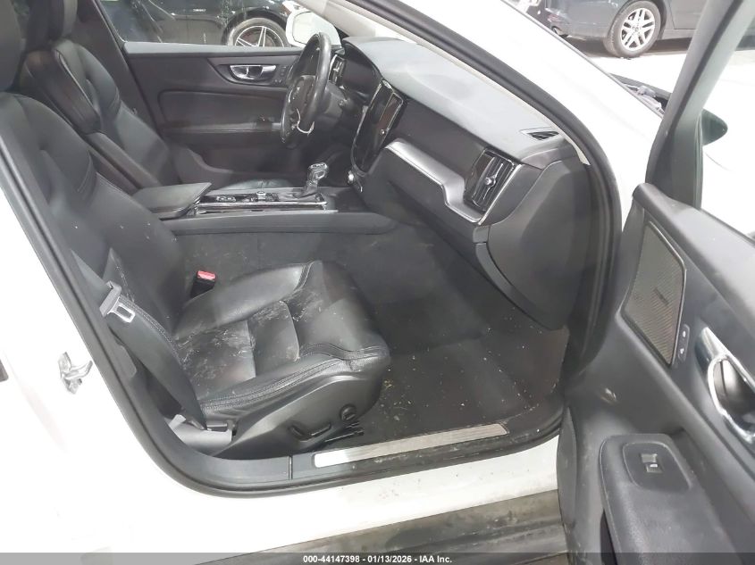 2020 Volvo V60 Cross Country T5