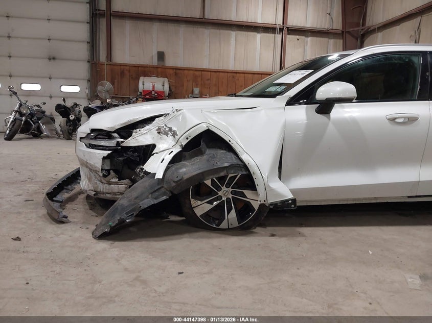 2020 Volvo V60 Cross Country T5 VIN: YV4102WK9L1043983 Lot: 44147398