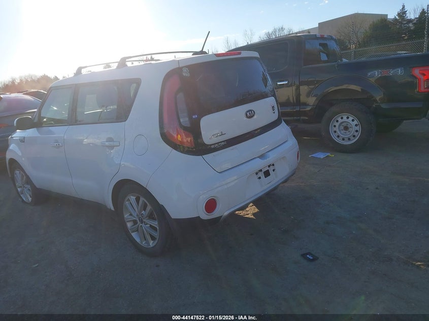 Vin: kndjp3a52j7896631, lot: 44643454, kia soul + 20183