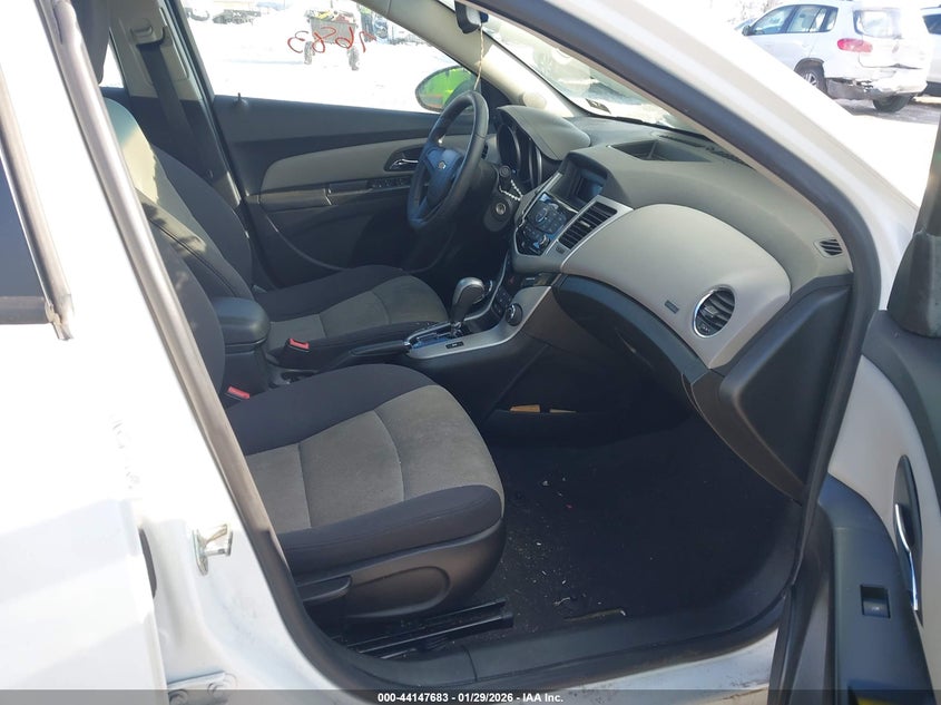 2013 Chevrolet Cruze Ls Auto