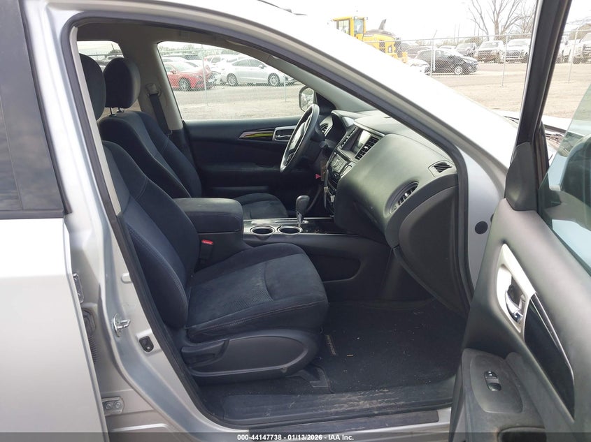 2013 Nissan Pathfinder S