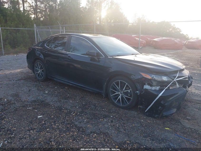 2022 Toyota Camry Se