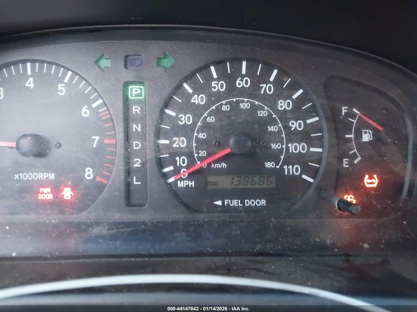 2000 Toyota Sienna Xle VIN: 4T3ZF13C1YU258410 Lot: 44147842