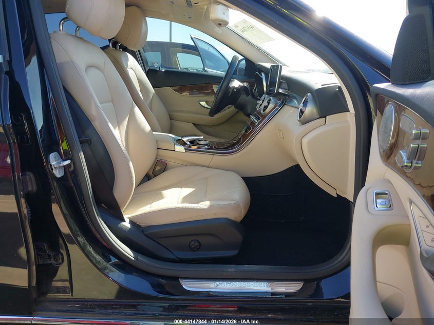 2015 Mercedes-Benz C 300